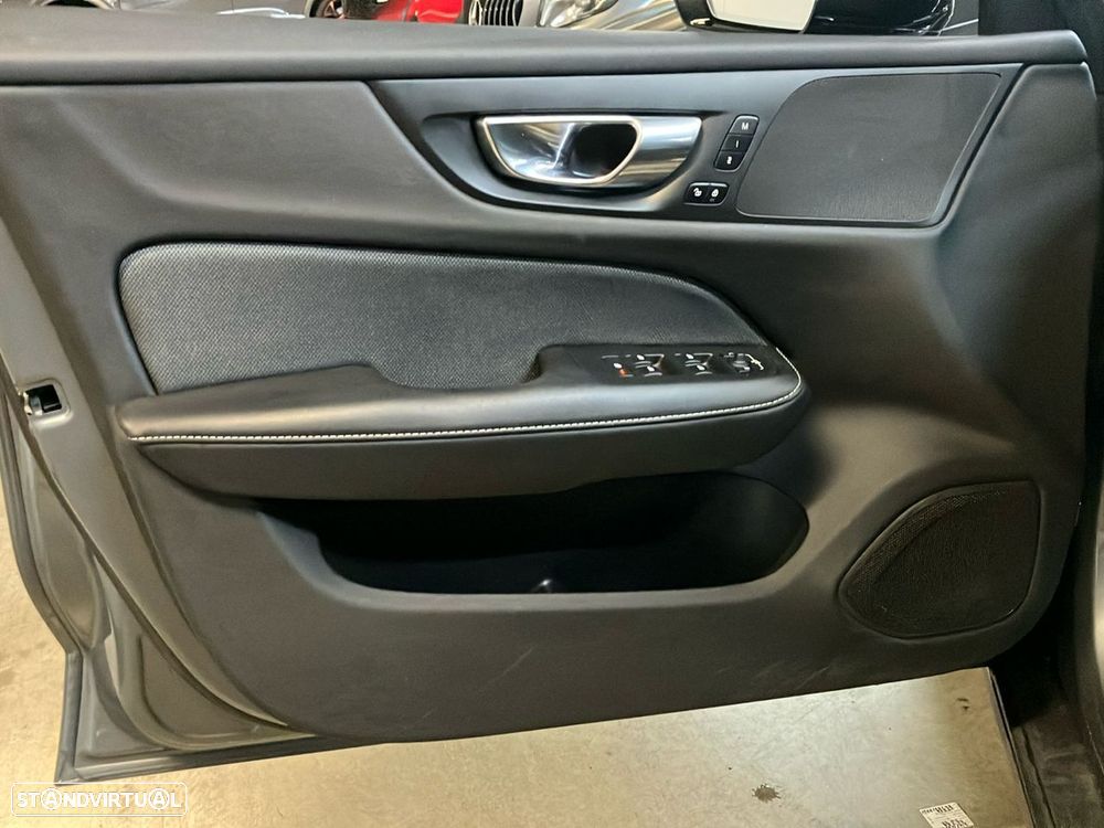 Volvo V60 2.0 D3 R-Design Geartronic - 20