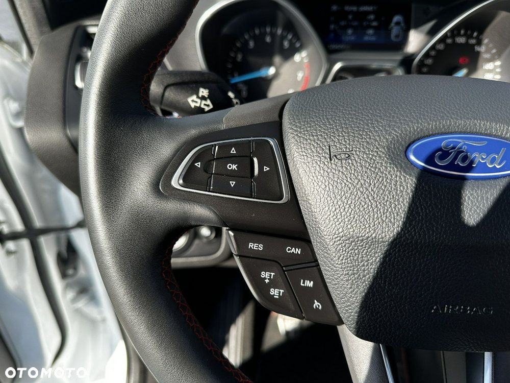 Ford Kuga 1.5 EcoBoost 2x4 ST-Line - 20