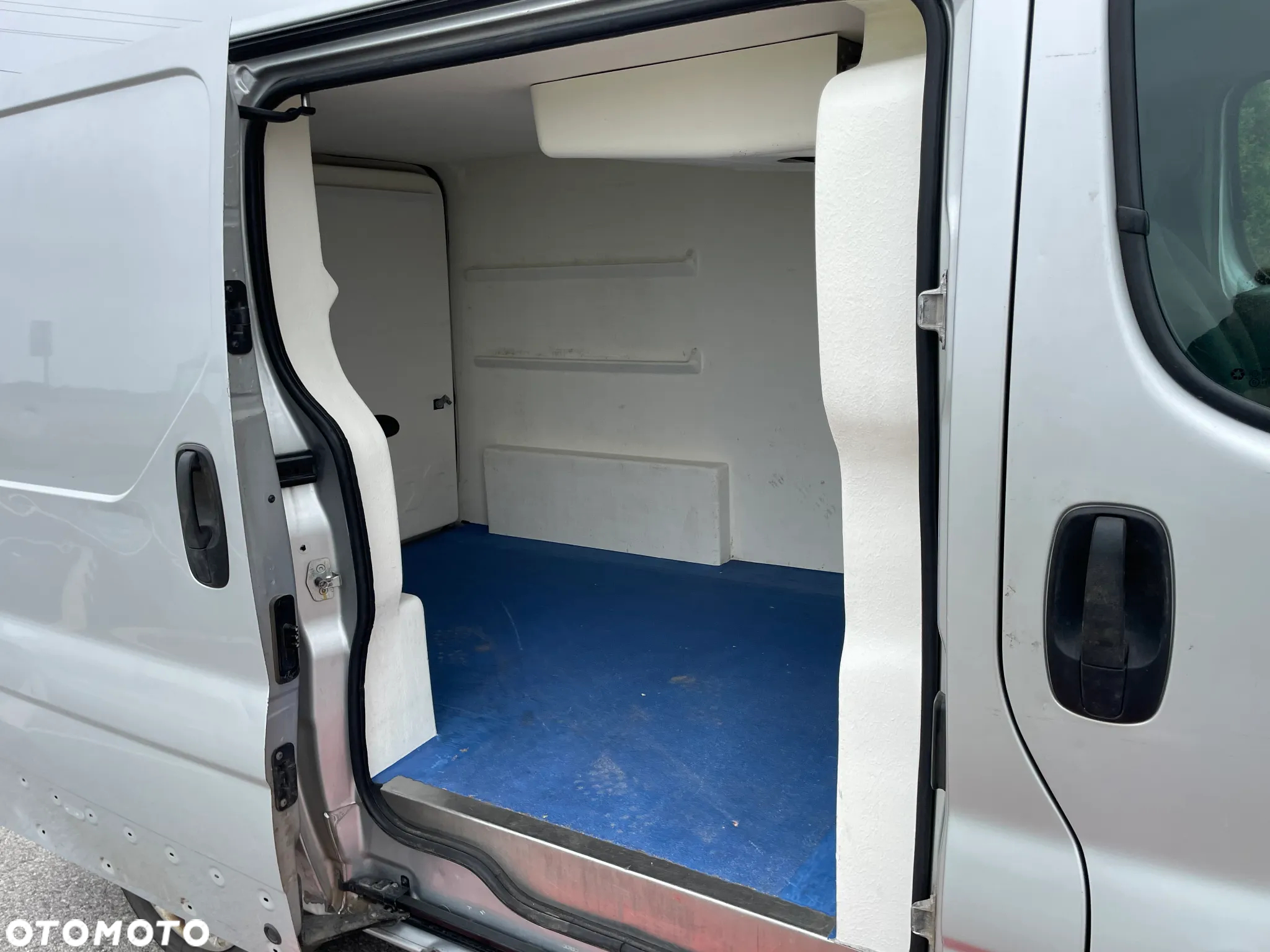 Renault TRAFIC - 7