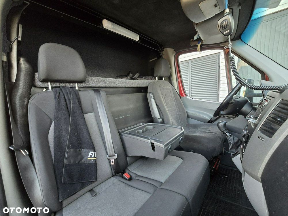 Mercedes-Benz Sprinter - 18