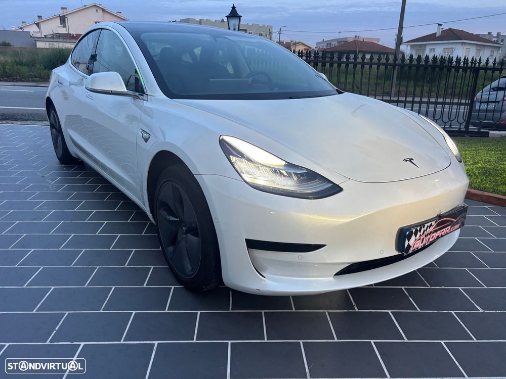 Tesla Model 3 Standard Range Plus RWD - 3