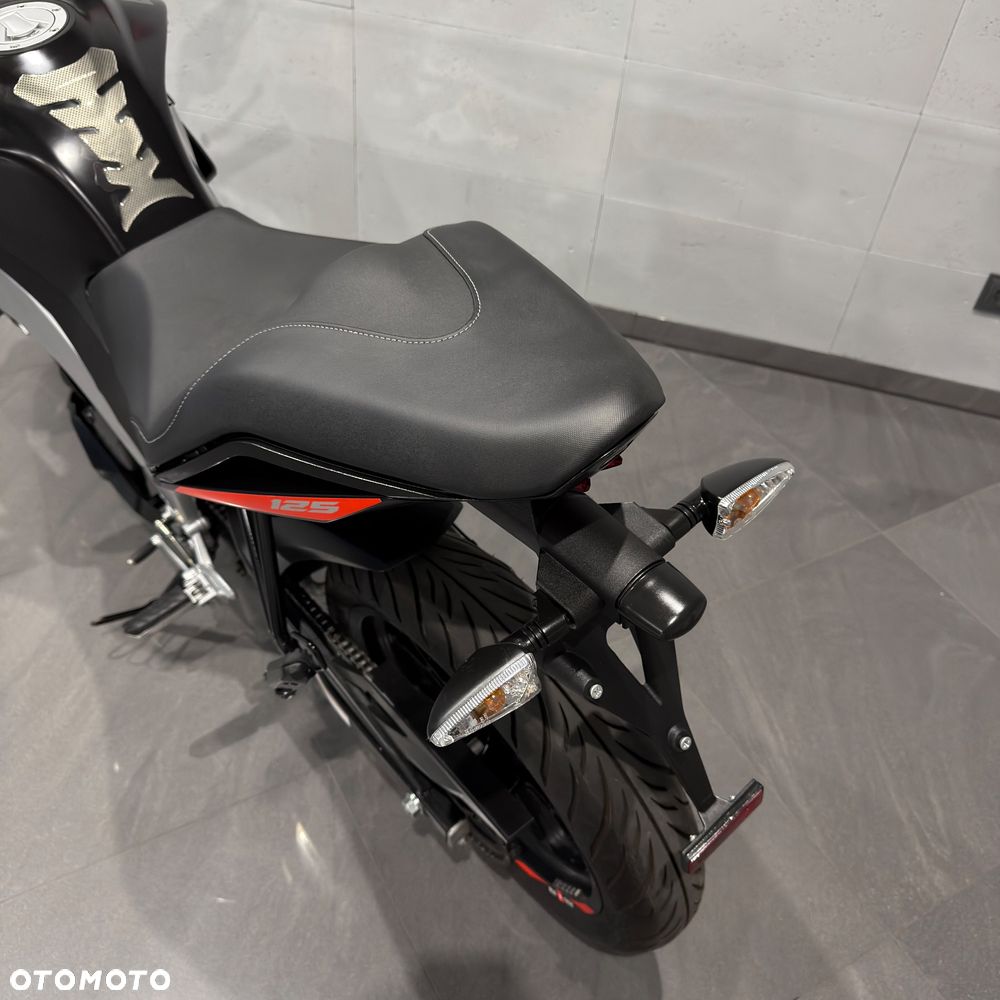 Aprilia Tuono - 15
