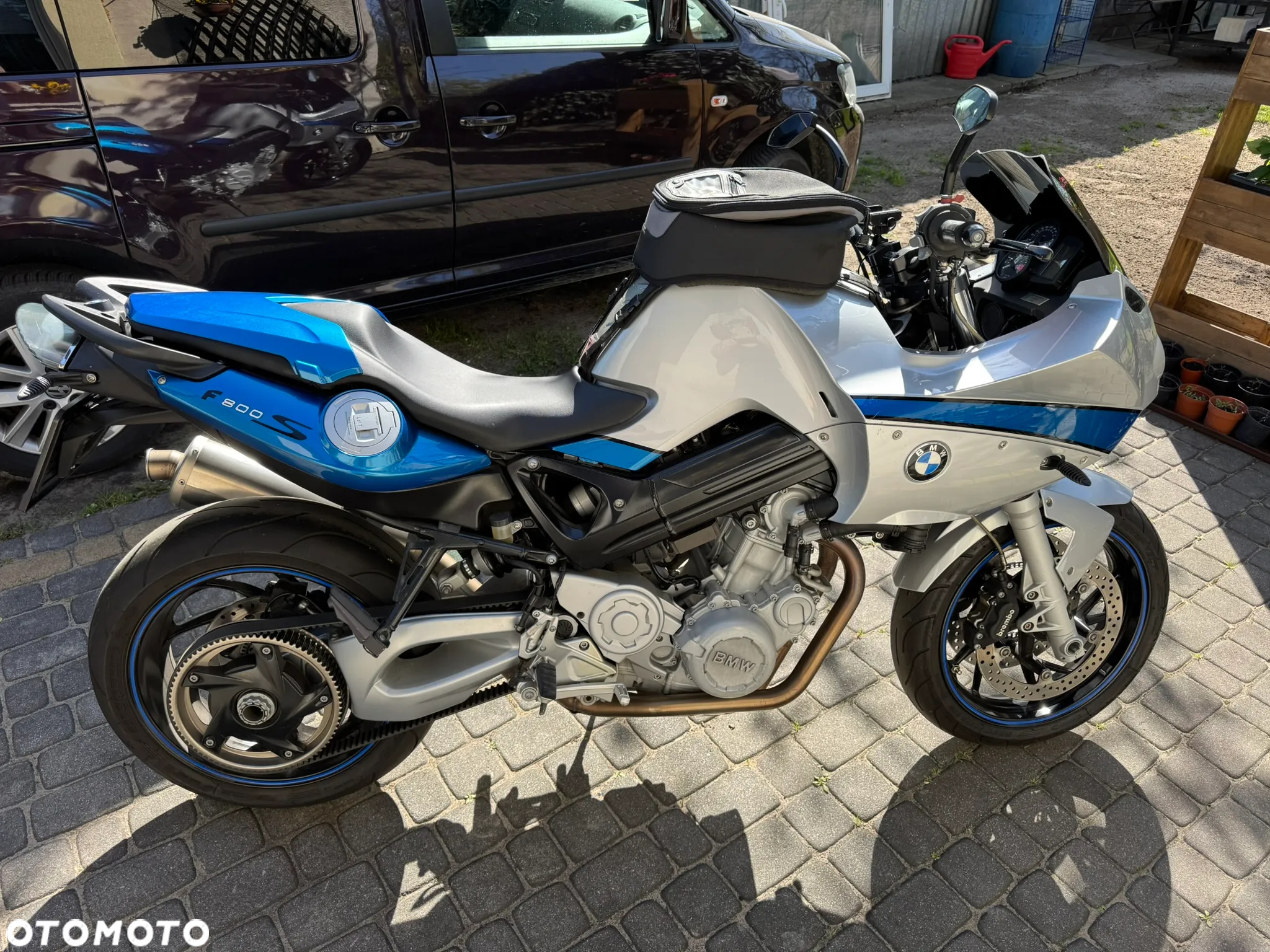 BMW F - 9