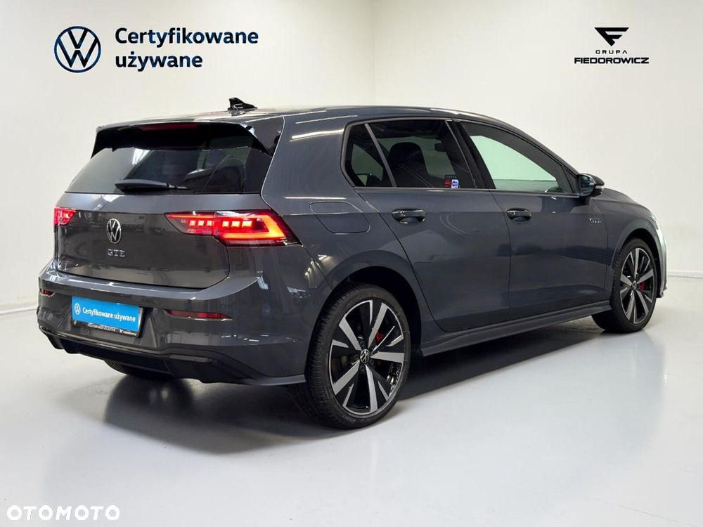 Volkswagen Golf - 9