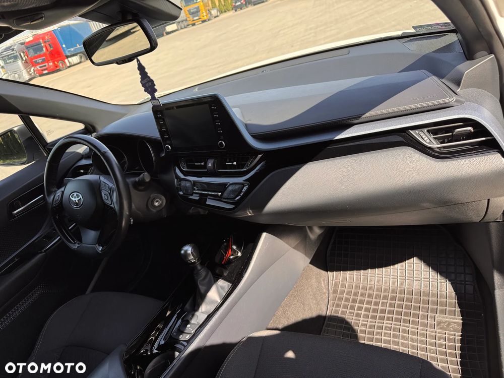 Toyota C-HR 1.2 T Style - 29