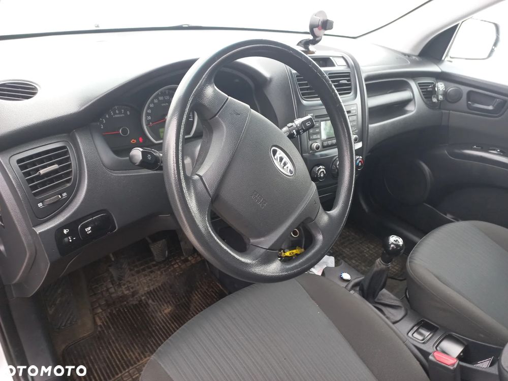 Kia Sportage 2.0 Expedition - 9