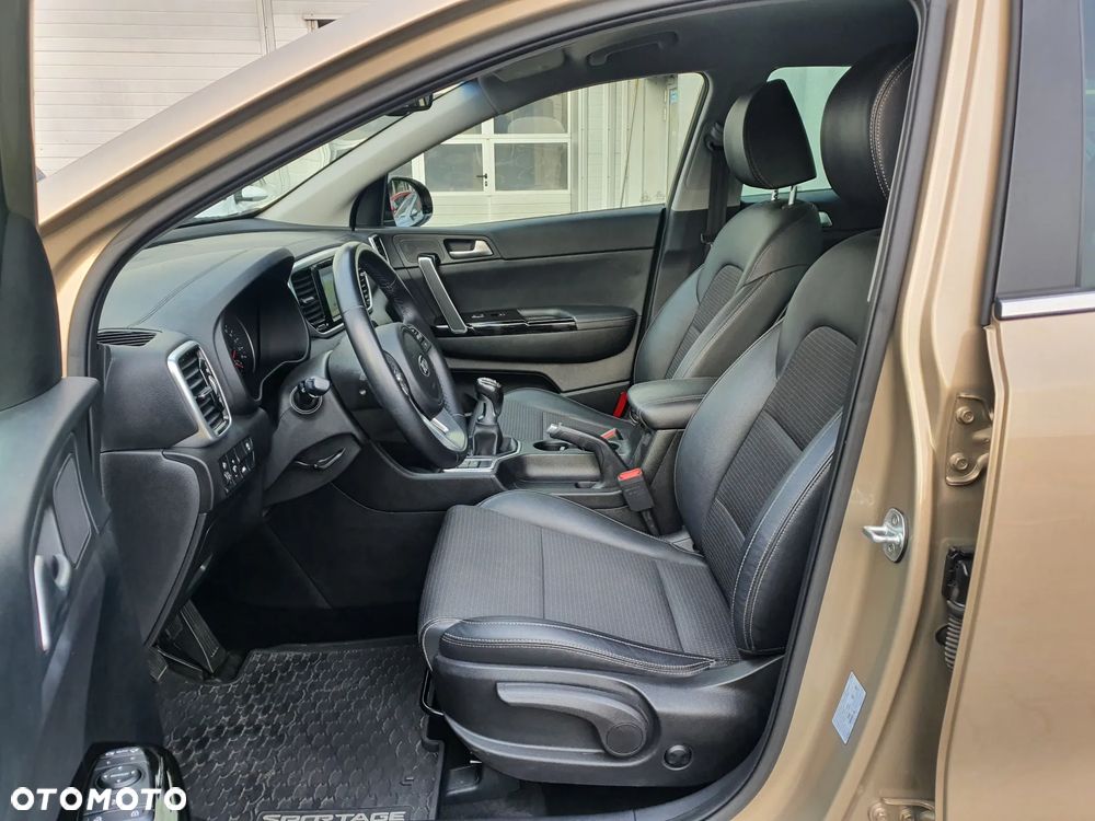 Kia Sportage 1.6 T-GDI L Business Line 2WD - 27