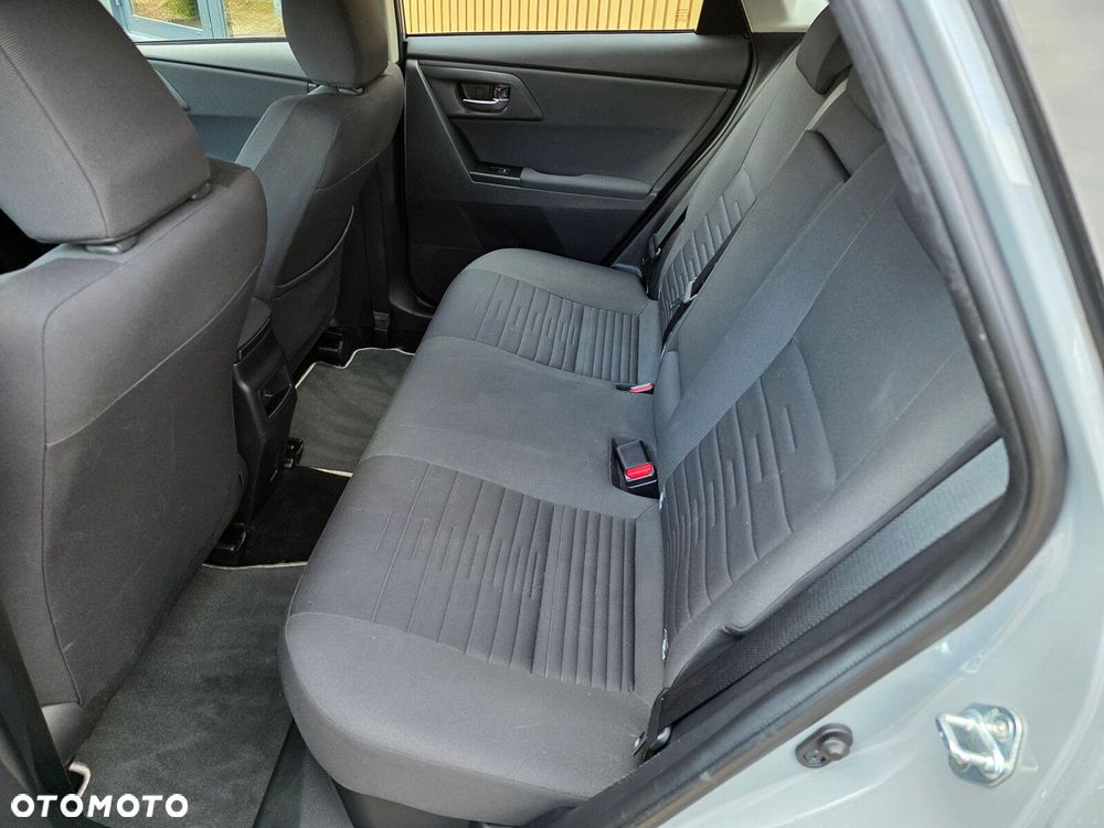 Toyota Auris - 14