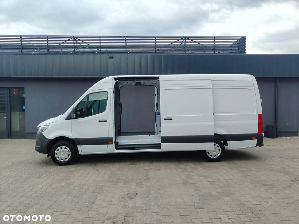 Mercedes-Benz Sprinter - 8
