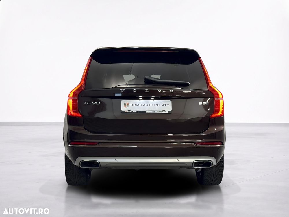 Volvo XC 90 - 5