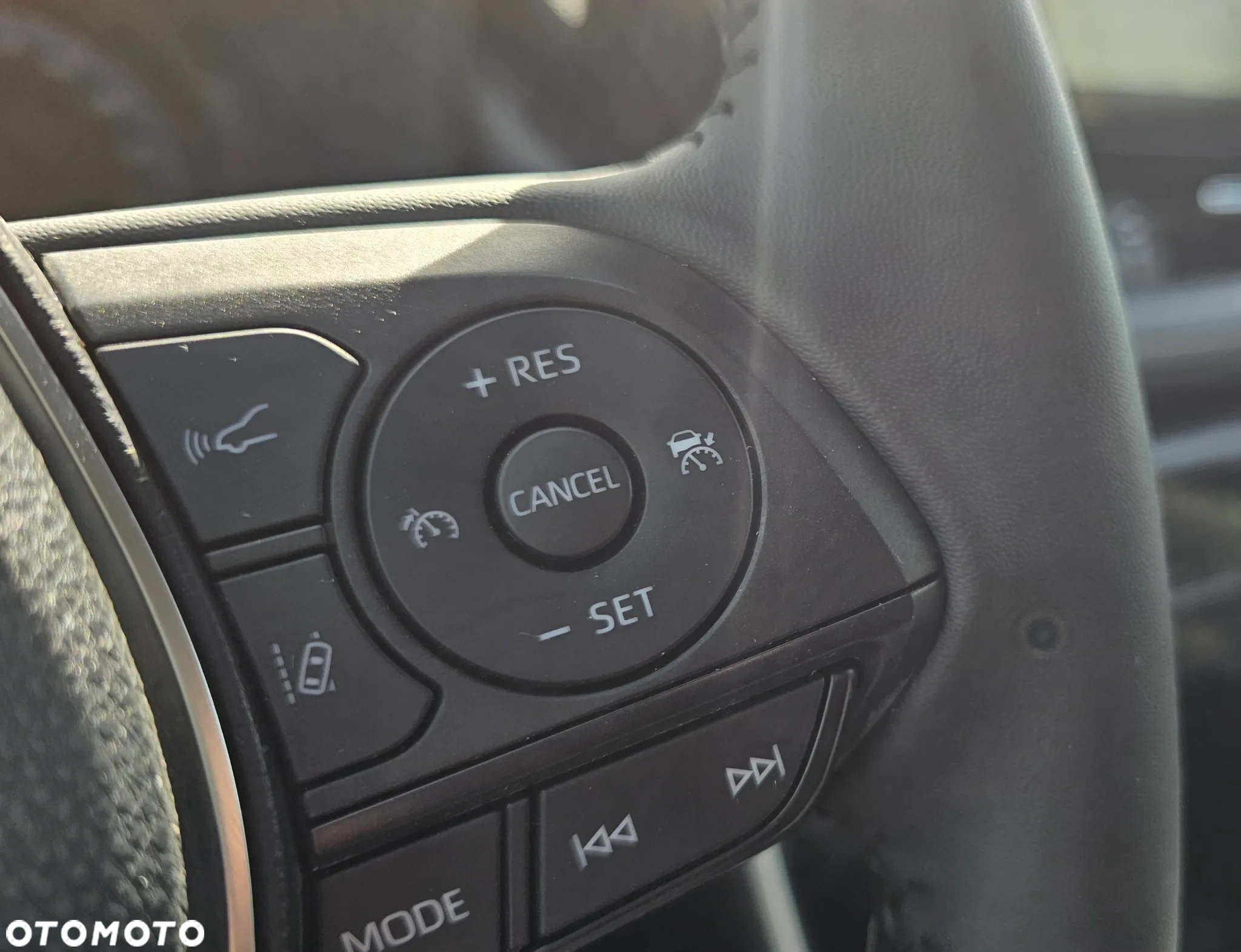 Toyota RAV4 2.5 Hybrid Comfort 4x2 - 19