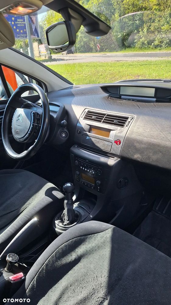 Citroën C4 2.0 16V Exclusive - 8