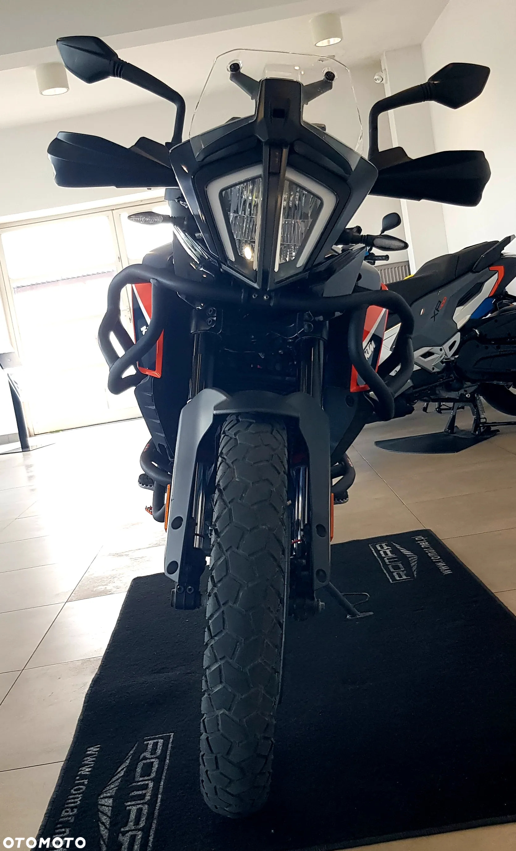 KTM Adventure - 10