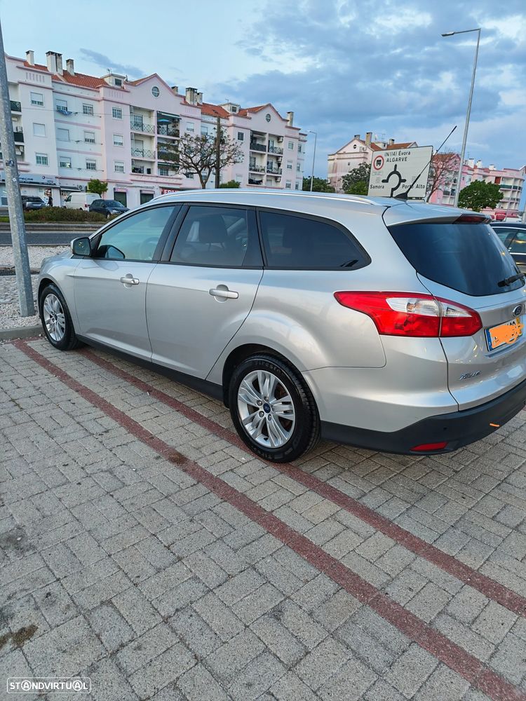 Ford Focus SW 1.6 TDCi Titanium - 5