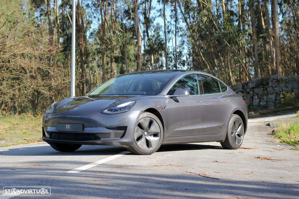 Tesla Model 3 - 2