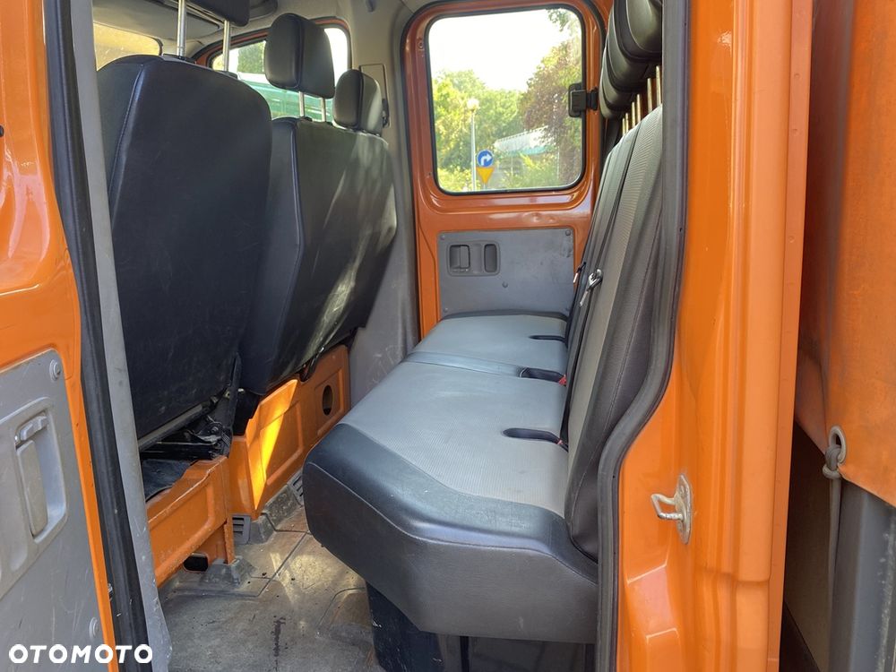 Volkswagen Crafter 2.0 Tdi 140KM Klima Doka 7 osobowa 2.8m skrzynia 2012/2013 Zadbany - 4
