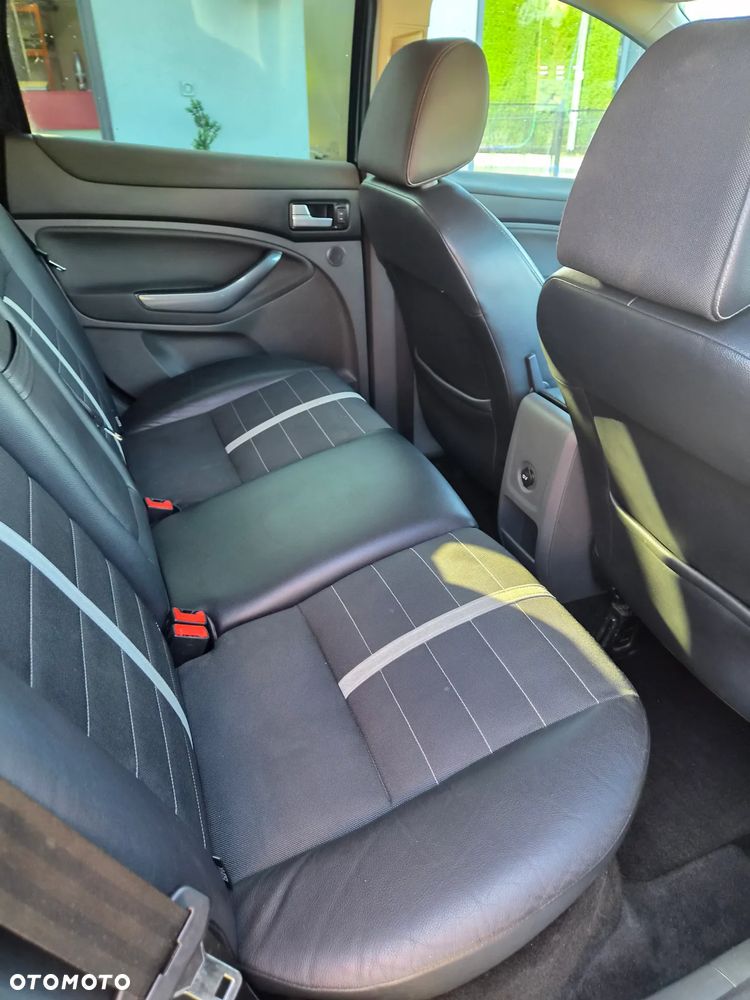 Ford Kuga 2.0 TDCi Titanium - 9