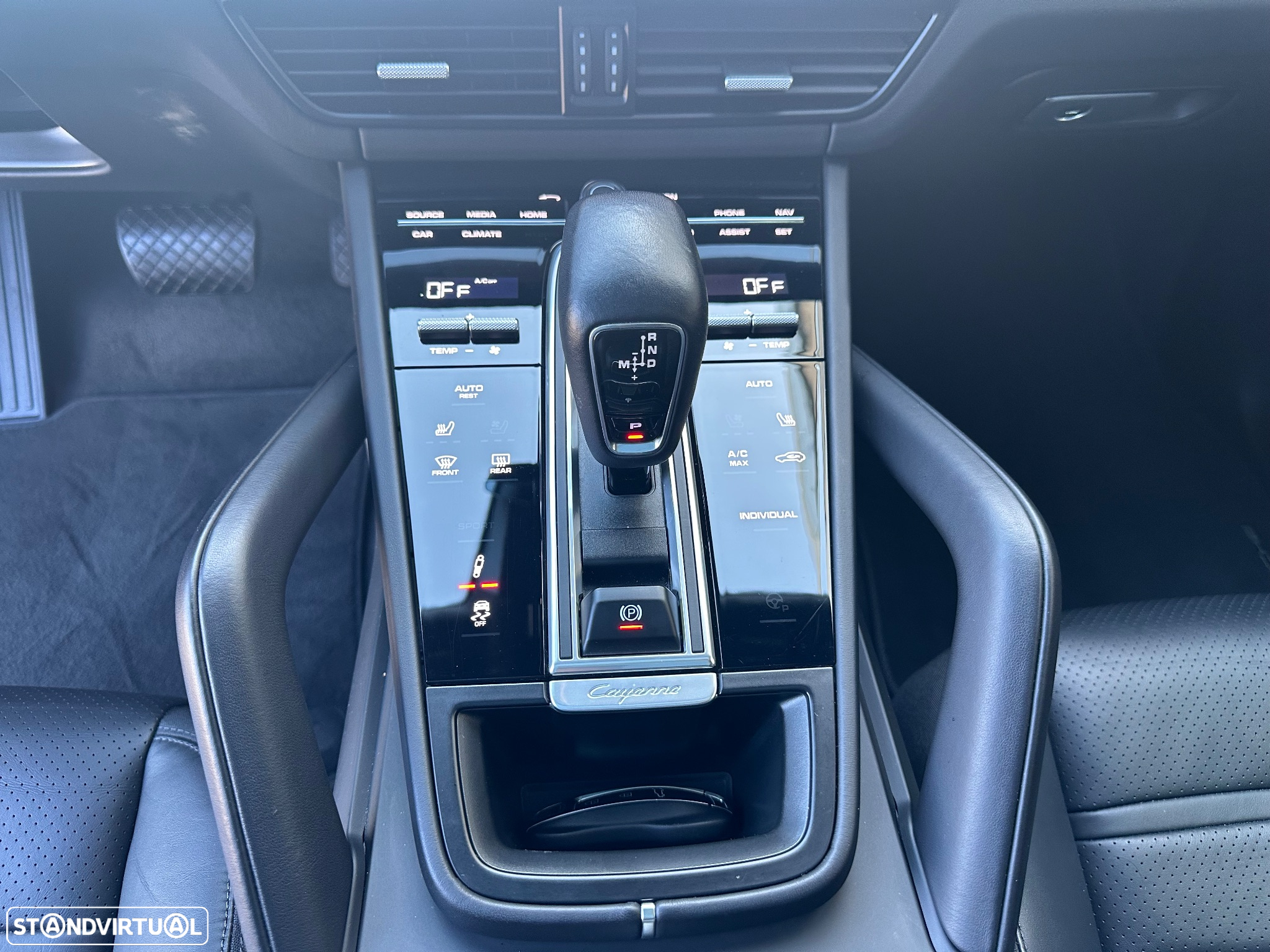 Porsche Cayenne Coupé E-Hybrid - 28