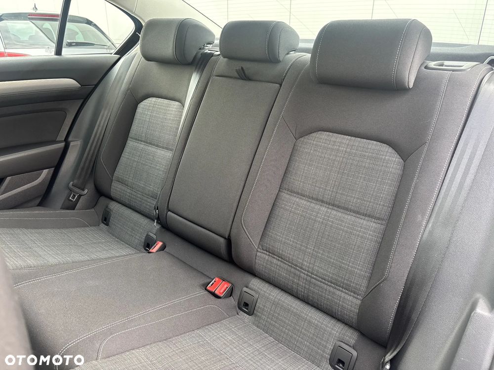Volkswagen Passat 1.5 TSI EVO Business DSG - 18