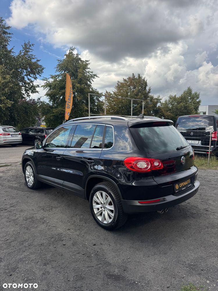 Volkswagen Tiguan - 4
