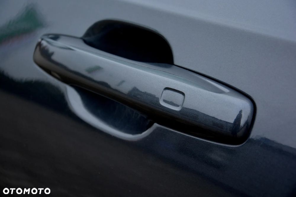 Volvo V90 Cross Country - 33