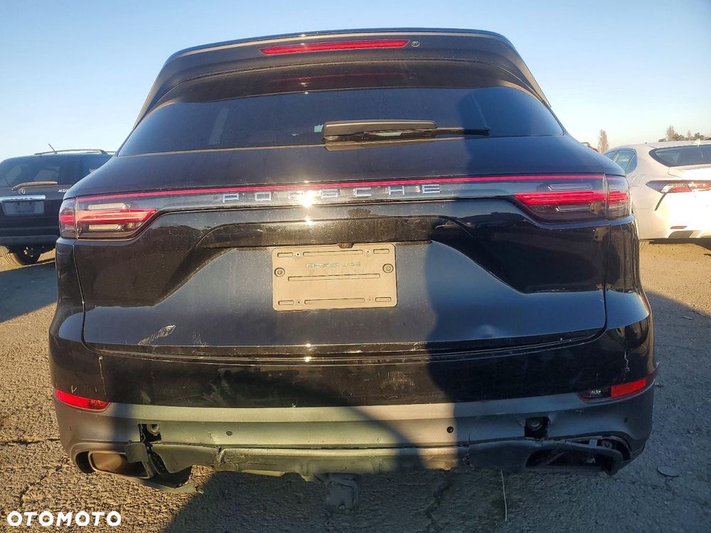 Porsche Cayenne Standard - 6