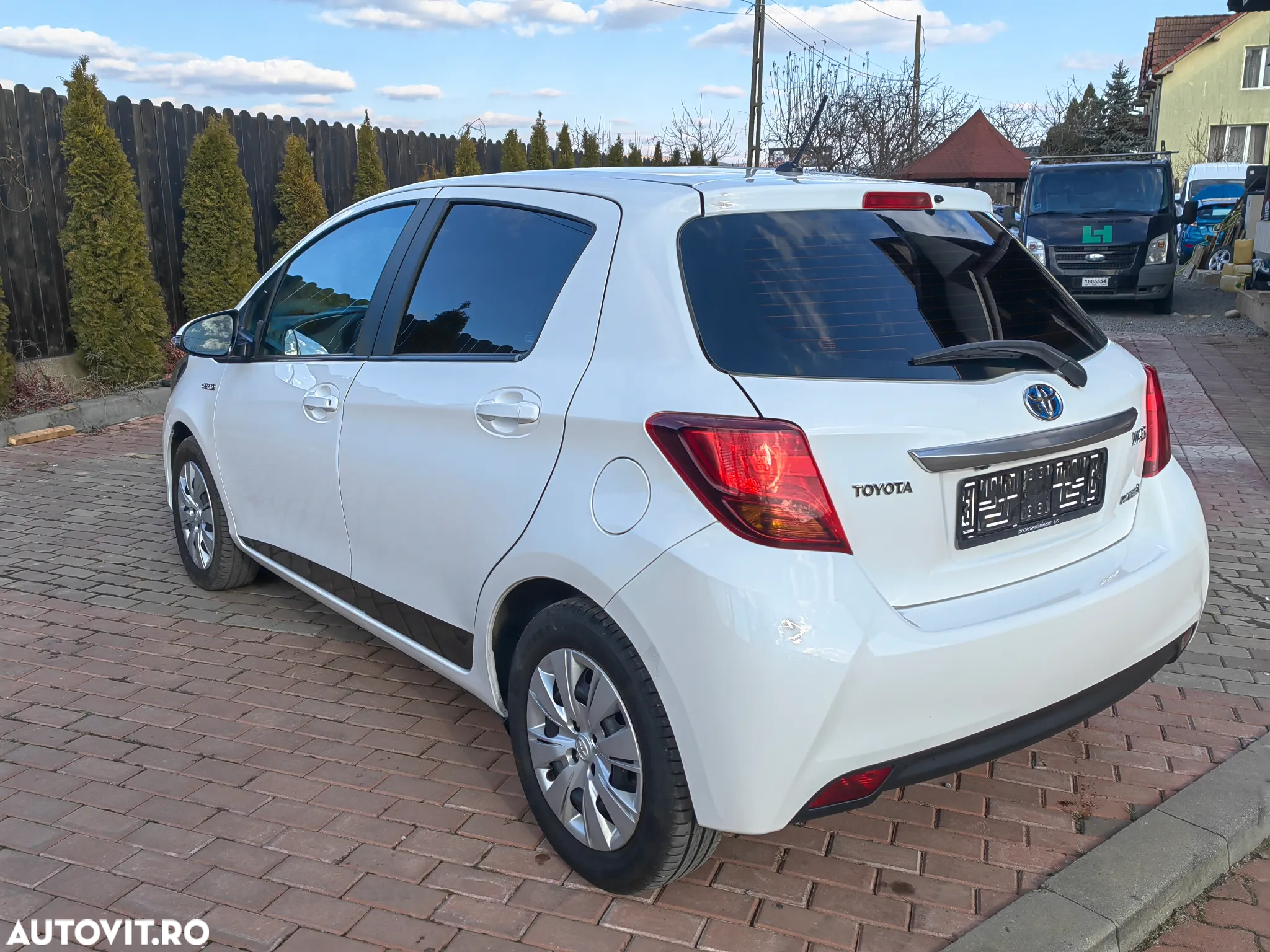 Toyota Yaris Hybrid 1.5 VVT-i Premiere Edition - 11