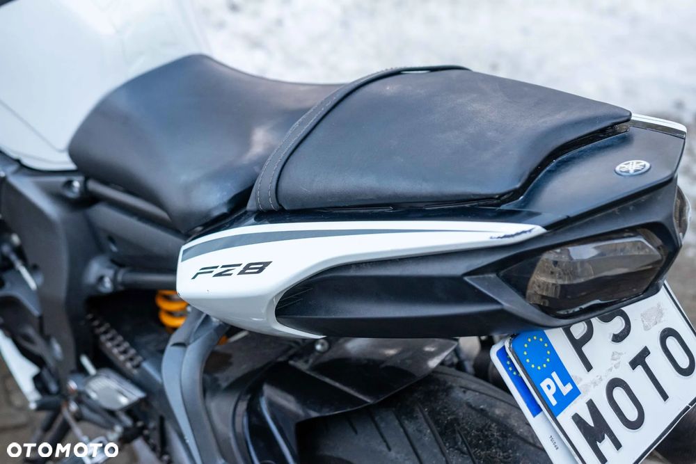 Yamaha FZ8 - 27