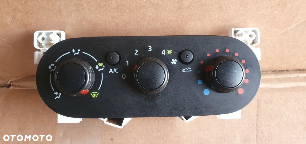 Panel nawiewu powietrza Opel Vivaro B Trafic III E1093049AC - 6