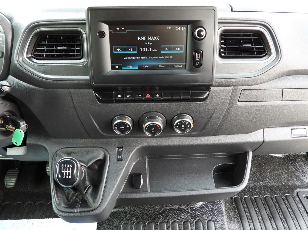 Renault MASTER FURGON BRYGADÓWKA 7 MIEJSC TEMPOMAT NAWIGACJA LEDY KLIMATYZACJA  180KM - 31