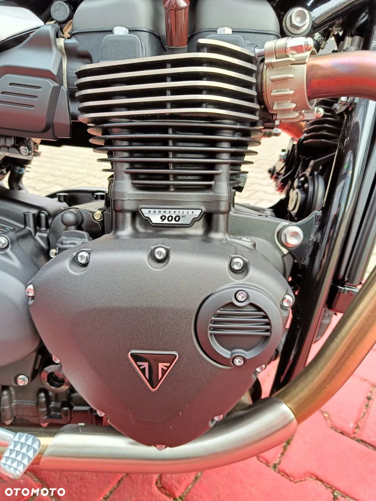Triumph Speed Twin - 18