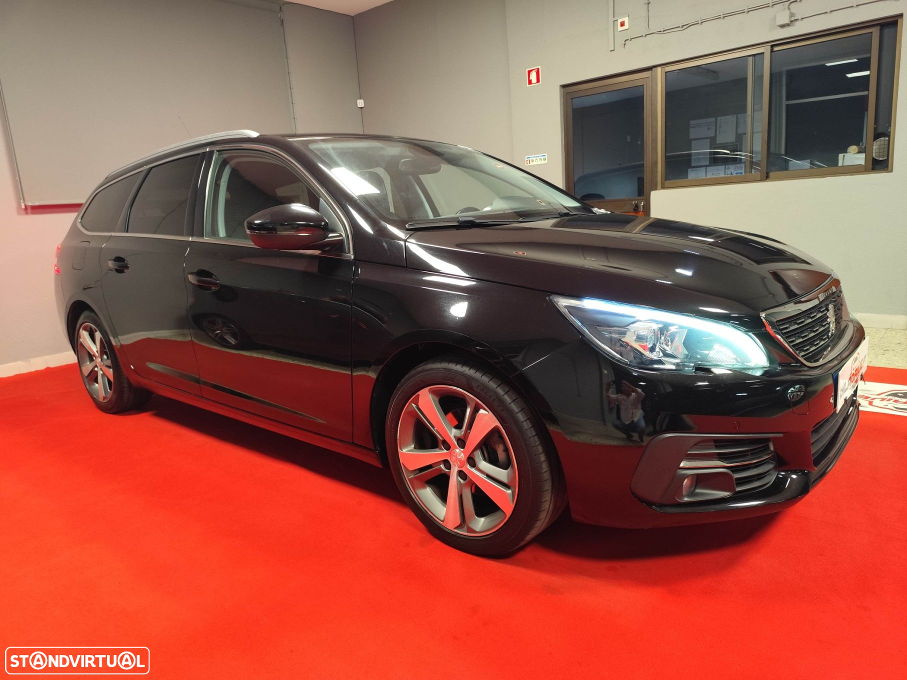 Peugeot 308 SW 1.5 BlueHDi Allure - 3