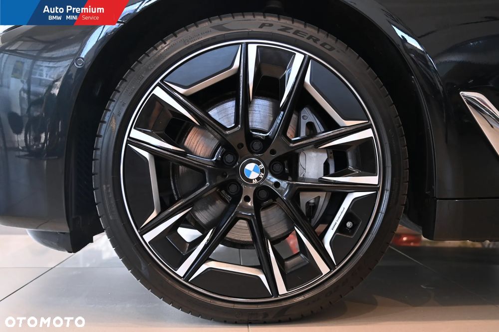 BMW Seria 5 540i xDrive mHEV Luxury Line - 25