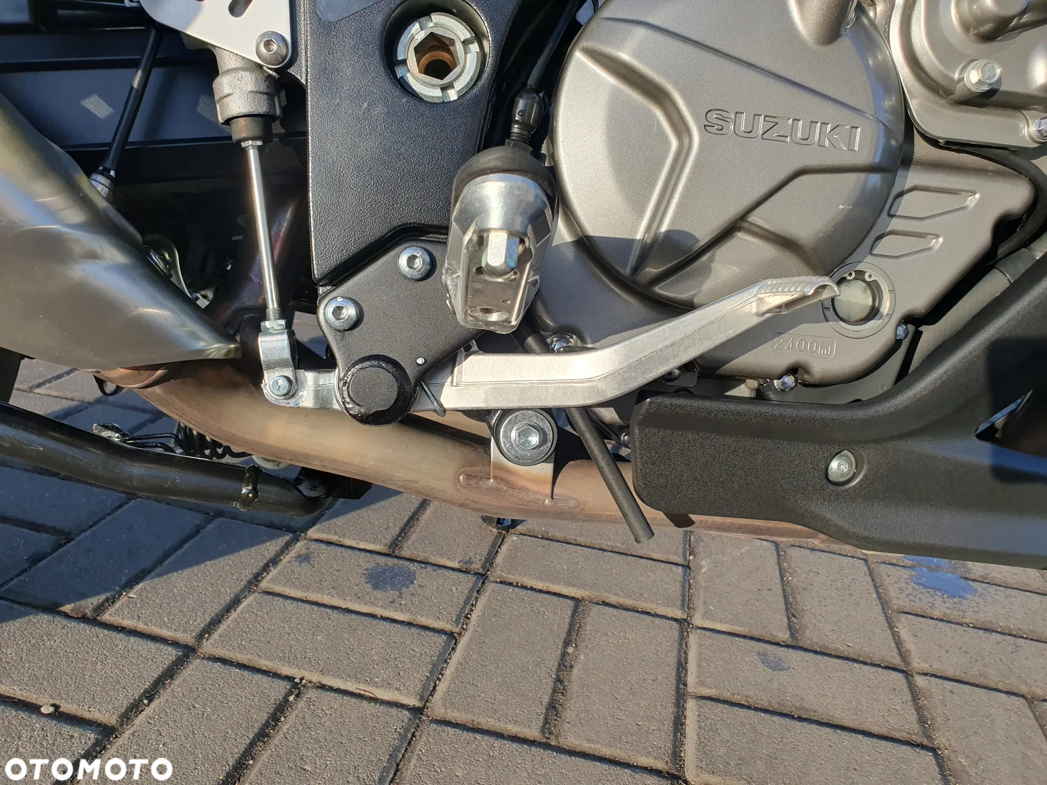 Suzuki V-STROM - 20