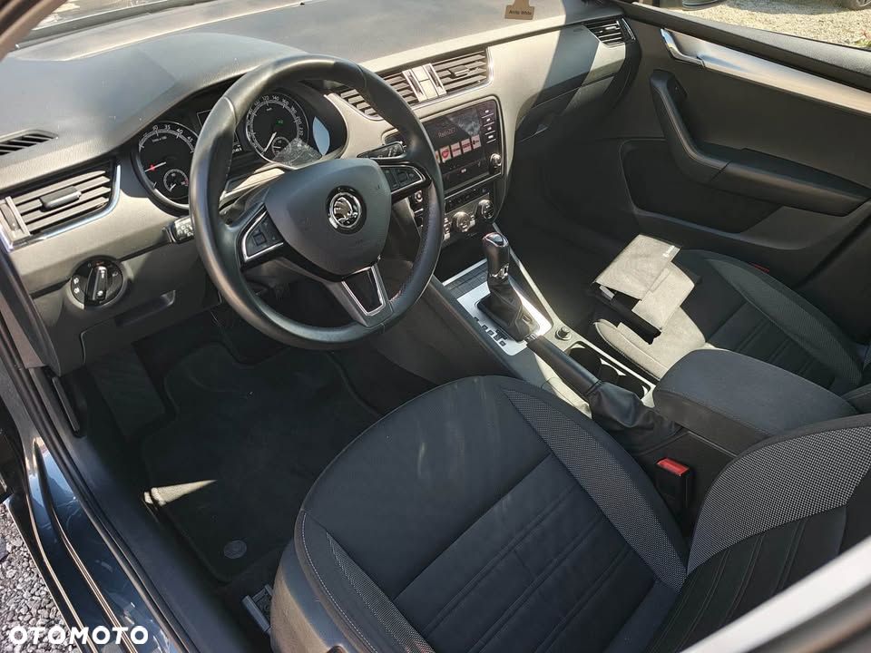 Skoda Octavia 2.0 TDI SCR Style DSG - 8