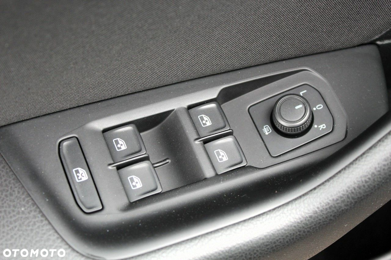 Volkswagen Passat 1.5 TSI EVO Essence - 19