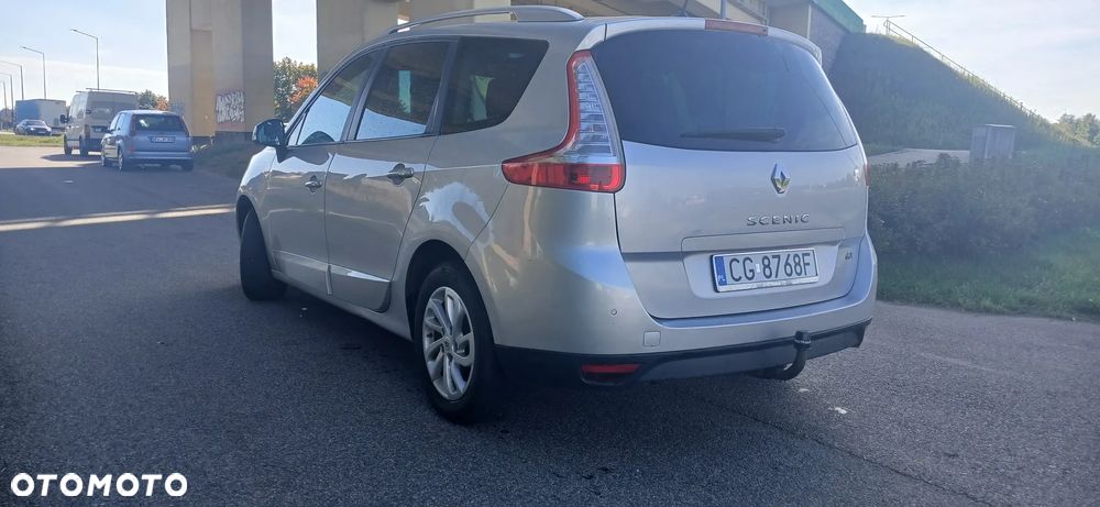 Renault Scenic - 5
