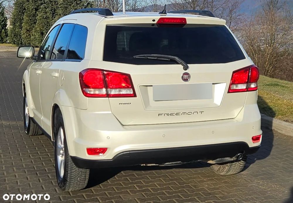 Fiat Freemont 2.0 Multijet Lounge AWD - 10