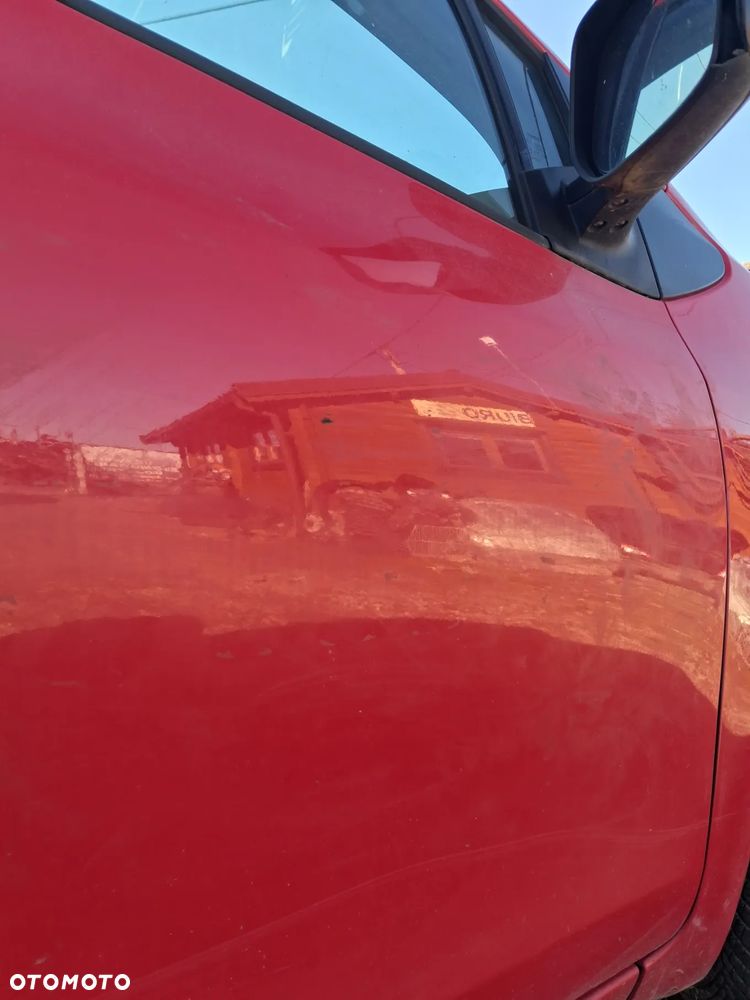 Toyota Yaris II 06 drzwi prawe 3P0 - 4