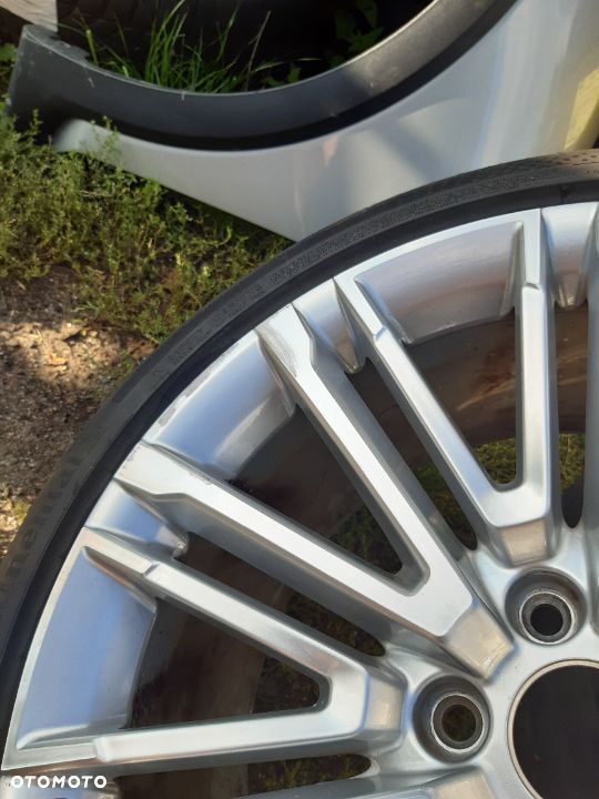 Felga z oponą Audi A4 A-4 S4 B9 8.5Jx19H2 ET 40 8W0601025BE 245/35R19 Continental Sport Contact 6 R0 - 3