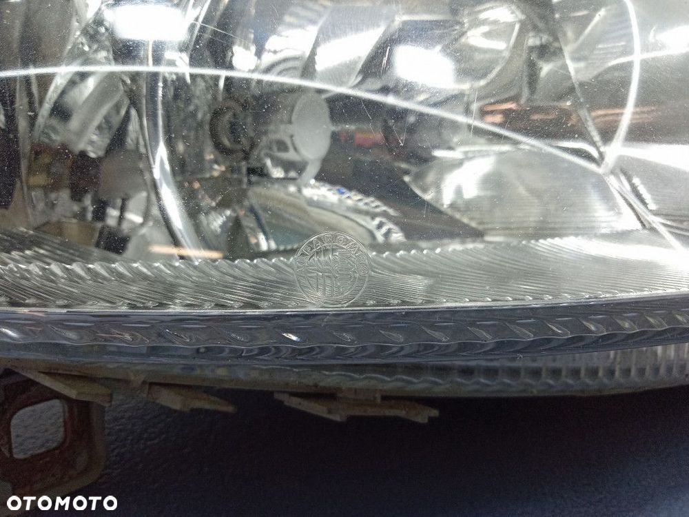 ALFA ROMEO 147 REFLEKTOR PRAWY LAMPA H1 H7 EU 465565650 - 6