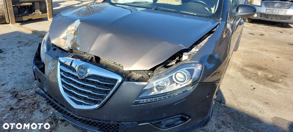 LANCIA delta 1,8 di turbo 200km rozrusznik - 3