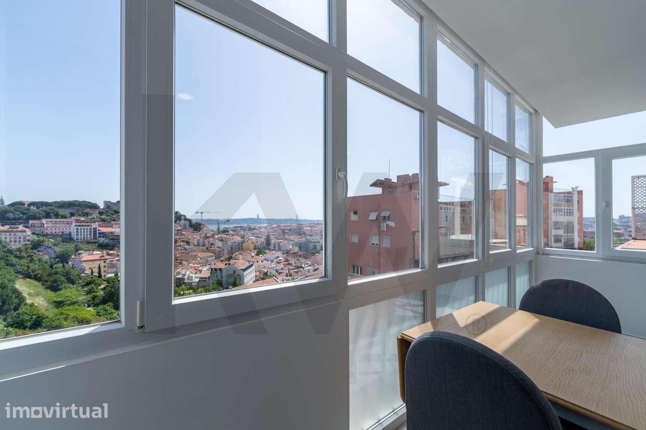 Joia Escondida com a Melhor Vista de Lisboa | T1+1 Renovado na Graça - Grande imagem: 2/22