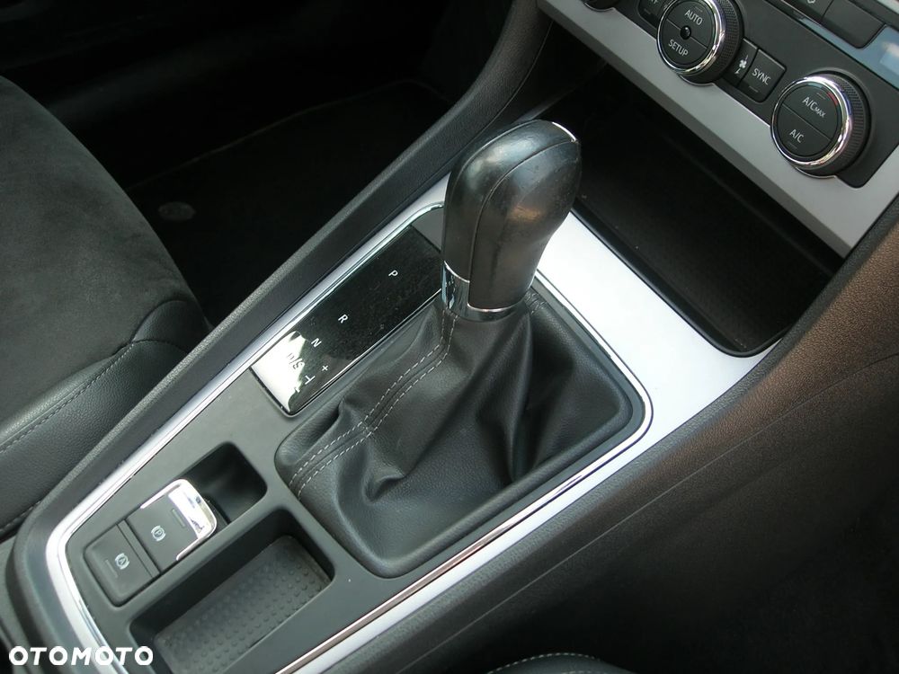 Seat Leon 1.6 TDI DSG Xcellence - 26