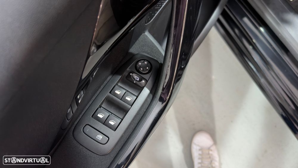 Peugeot 208 PureTech 110 Stop & Start Allure - 18