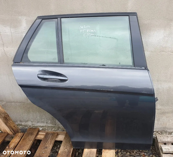 Drzwi prawy tył Mercedes  W204 kombi C755