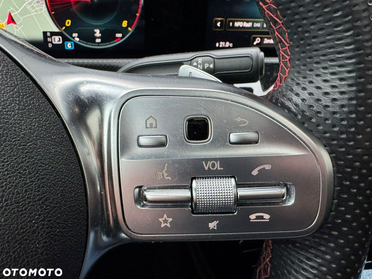 Mercedes-Benz CLA - 25