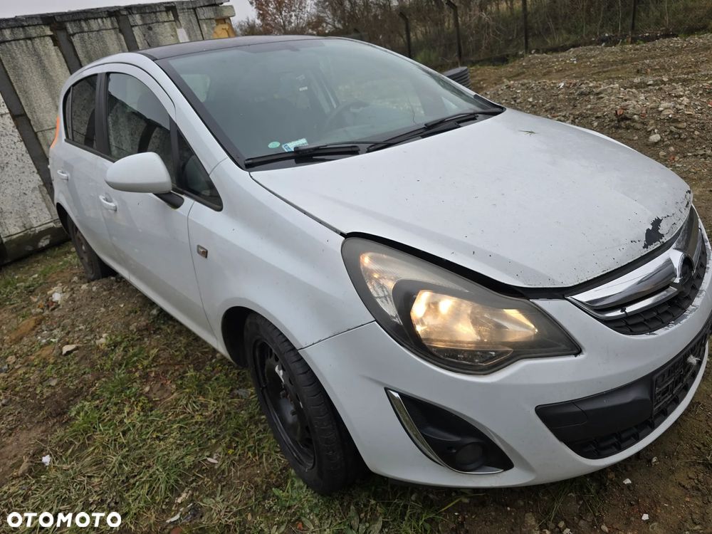 092 / OPEL CORSA D / NA CZĘŚCI - 2