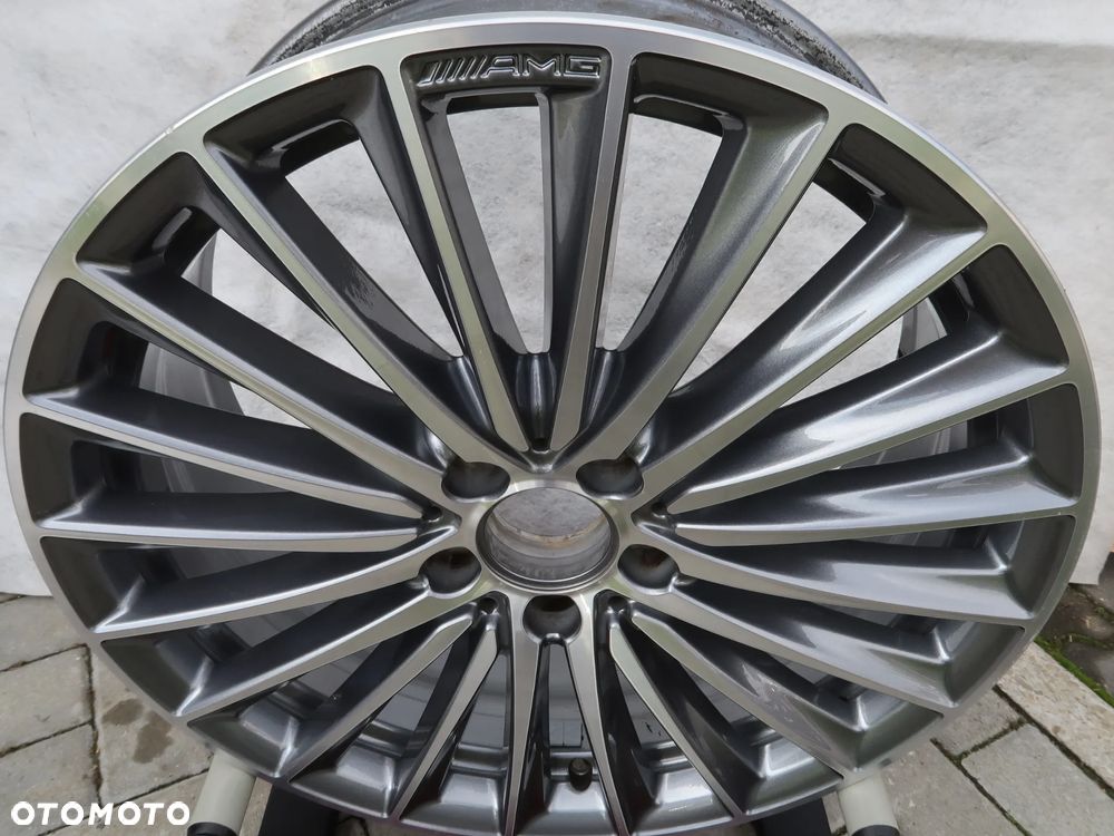 W37 Felga Mercedes A2064011900 7,5x19et40 Idealna szara - 4