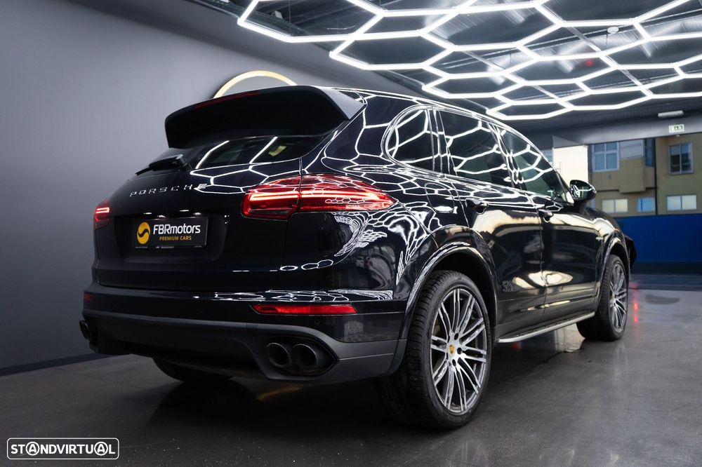 Porsche Cayenne S E-Hybrid Platinum Edition - 10